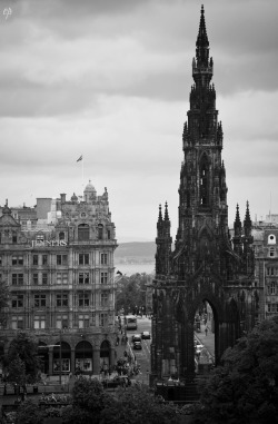 excelsior-praeteritum:  The Scott Monument, Edinburgh Edinburgh 2012  by Olivier Benny on Flickr 
