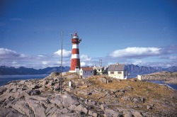 worldoflighthouses:  Skrova Lighthouse, Vågan, Nordland, Norway — Photographer: Danckert Monrad-Krohn. License: Creative Commons Attribution 2.5 Generic  
