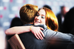 lordcrow:  Jack Gleeson and Sophie Turner being adorable at the Game of Thrones S4 premiere. 
