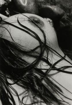 madivinecomedie:  Lucien Clergue. Sein et longs cheveux, Saorge 1997 