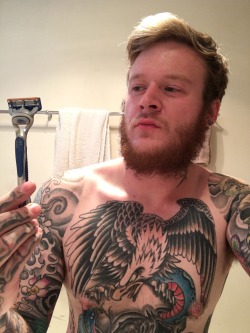 bretfrazr:  Every time I shave…. 