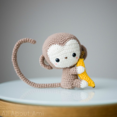 Crochet monkey with posable arms and tail