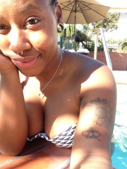 SoCal is great bc I get to play in the pool/jacuzzi around Halloween. Weeee
