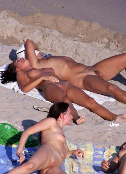 Fucking on a public beach