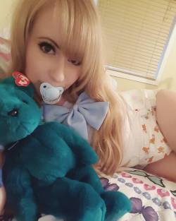 littlemisspixels:  Hanging out with my Teddy with Teddy bambinos to match (these have got to be my favorite print from Bambinos; so cuute!) :3 I hope you all have an amazing Wednesday and I wish I could hug you all❣😜💕 Cute blue paci from @onesiesdownunder