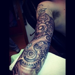 shadowinklife:  Eager to work on this #geared out #biomechanical on the homie braden again.. #inkfam #biomechanical #sleeve @inkfamlifestyle #ttfu #igers #tatted #tattedthefuckup 