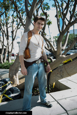 dtjaaaam:  Nathan Drake - E3 2013 Searching for treasure in the uncharted portions of Los Angeles. Cosplayer: Hidden Tyrants 