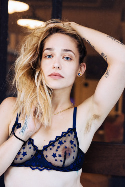 katiemccurdy:  Jemima Kirke photographed by Katie McCurdy in Brooklyn for i-D Magazine 