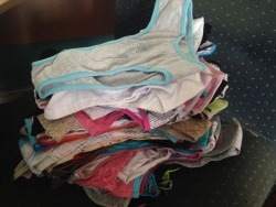 calzoneslove:  My panties collection, currently i have 77 of them (april 28th, 2016), since i started collecting them in 2004, then i will show you everyone of them in detail :)Mi colección de calzones, actualmente tengo 77 (28/04/2016) desde que empecé