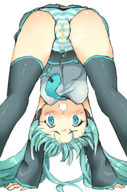 omo-neko:  Art: Me Character (Hatsune Miku) : Vocaloid Cover of my first omorashi history of vocaloid^^ 