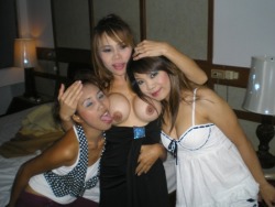 thaibargirls:  Slutty horny Thai wife brings back 2 bar girls for a fun night!The ONLY free to watch cam site on the the net with Thai girls on…http://chaturbate.com/affiliates/in/g4pe/JPfkb/?track=defaultYour welcome! ;)