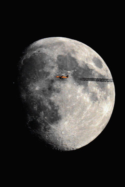 bobbycaputo:  Photographer Captures Incredible Photos of Planes in Front of the Sun and Moon  In search of a difficult photo project? Try photographing airplanes passing in front of the sun and the moon. That’s what French photographer Sebastien Lebrigand
