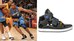 only gilbert arenas could get away w/ wearing 300 +$ d&amp;g high tops lmao still dudes got some shoe game