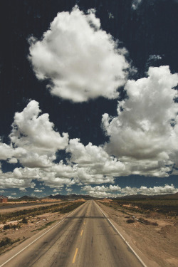 wnderlst:  Road to La Paz, Bolivia | Diego Reyes Vielma 