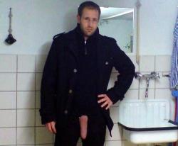 randydave69:  ‘real?’ toilet pic? Dave PLEASE don’t follow ME if you are under 18! DaveCheck my archive, many pics there are NEW to Tumblr! Over 9,000 pics! Bears, jocks, dads, vintage, military, etc.!http://randydave69.tumblr.com/archiveFollow