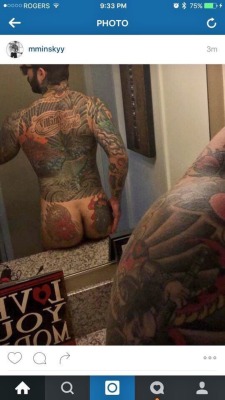 male-celebs-naked: Alex Minsky’s new ass tat 😍 