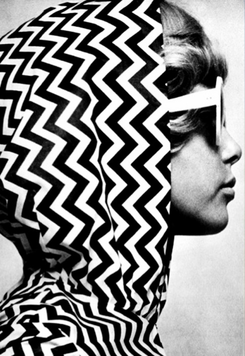 Patti Boyd Black and White Chevron 1960's Mod Fashion