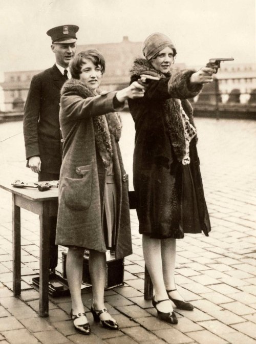 Employees of a bank in Detroit receive shooting lessons in connection with the many bank robberies. USA, 1929. Nudes &amp; Noises  