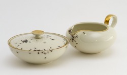  fer1972:  Vintage Porcelain Covered With Hand-Painted Ants by La Philie  