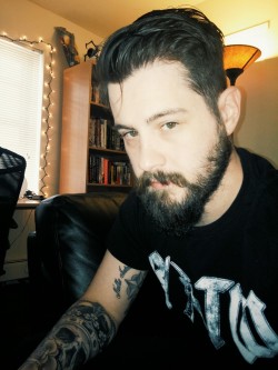 beardsftw:  zzombielunch:  beard game strong but do i trim it  [[ Follow BeardsFTW! | Tumblr | Facebook ]] 