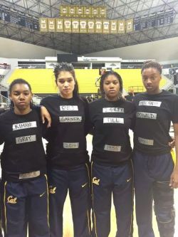 negrobrown:  Cal State women’s basketball team.  👊