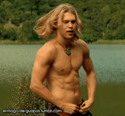 el-mago-de-guapos:Austin Butler in promo for                                                                The Shannara Chronicles (January 2016)