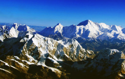 travelingcolors:  The Himalayas | Nepal (aileenmay.tumblr.com)