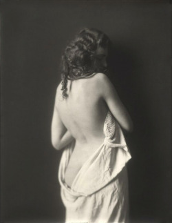 Ziegfeld Girl photographed by Alfred Cheney Johnston, c. 1920’s