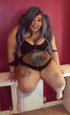 diplomat28:  bhmdom:  Who is this girl? Please link me to more pics!!!  I would fuk her FAT BRAINS OUT