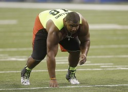 arabicnite:  fcsdtrmntn:  The new #98 for the Baltimore Ravens….Brandon Williams…..thick…thick…damn he thick   OL is that kinda like DL