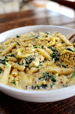 halfgirlhalfcake:  Pinner said, “Spinach Artichoke Pasta | The Pioneer Woman… this has become a staple in our house. even my toddler loves it. i tried the budgetsavvydiva recipe before this one…. this recipe beats it a thousand times over…”Click
