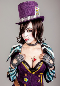 cosplayblog:  Submission Weekend! Mad Moxxi from Borderlands 2  Cosplayer/Submitter: Daria Rooz [DA / WO / IN / FB]Photographer: ruVIEW  