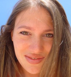 Pelo d’Autore n° 2097 Bella come il Sole&hellip;. hairy-teeners:  Sweet Cassasndra 18yo beach selfies 