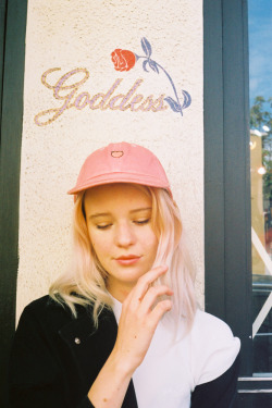 unif:  don’t miss out on the peach hat restock  