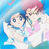 amirnizuno:  sailor moon relationships; ami mizuno and makoto kino 