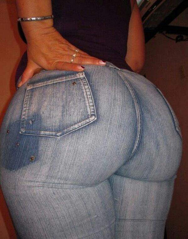 Ass tight jeans hips