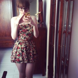 anothersh0tatlife:  New playsuit day 🌸☺️☀️  Looking amazing as always :)
