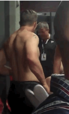 cutecubs:  notashamedtobemen:  NFL quarterback Luke McCown strips naked in the Atlanta Falcons postgame locker room. Also, you can see the video here.  thanks for posting the link to the vid. thatâ€™s always appreciated.Â  