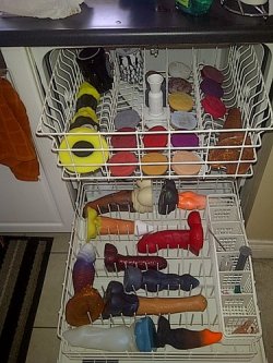 psychedelicfaggot:  me and brees dish washer 