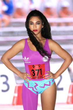 beyhive4ever: Beyoncé dressed as Florence Griffith Joyner (Flo-Jo) who was a track and field sprinter and is still considered the fastest woman of all time as her 100m and 200m sprint records from the 1988 Olympics remain unbroken, and Jay-Z as Tommie