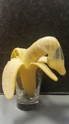 percy331:  Banana fuck 🍌 Anybody hungry? 😜 