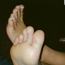 bigfoot-littlefoot-1215:  Nice cum on her soft pretty feet soleslover1988 assandfeet123 asianfeetfetish asianfeetmaster goldpheey footfetish1995 
