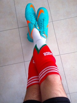 footballsocksmx:  Starting the World Cup with a brand new pair of awesome soccer socks. Go Mexico! 