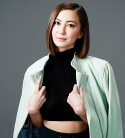darlenealdersons:  Kimiko Glenn photographed by Josef Haley for Composure Magazine  [on Brook x Poussey] “I think in a lot of ways they would be compatible. Poussey has an unusual past that I think Brook would find attractive  and intriguing. Also,