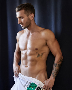 mistermr-y: Naked Celeb Watch for April: The Project’s TOMMY LITTLE for Youth Homelessness (1 of 2)