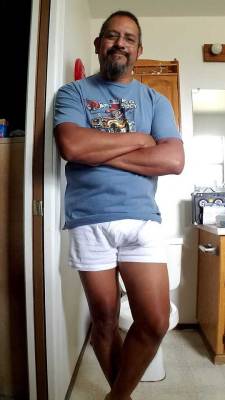 manlydadchaser63:  …going on vacation, signing off for a few days, just me in my underwear,  “manlydadchaser63 ”…