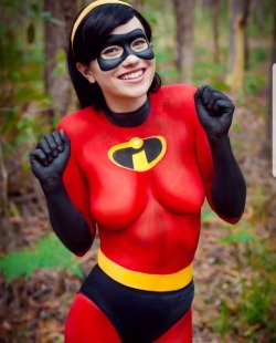 cute-cosplay-babe:Violet, incredibles (IG:nic_the_pixie)