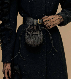 the-scurrilous-lady01: hooliganhecate: ulyana sergeenko couture spring 2o19  Gothic gorgeousness. My kind of fanny pack.  