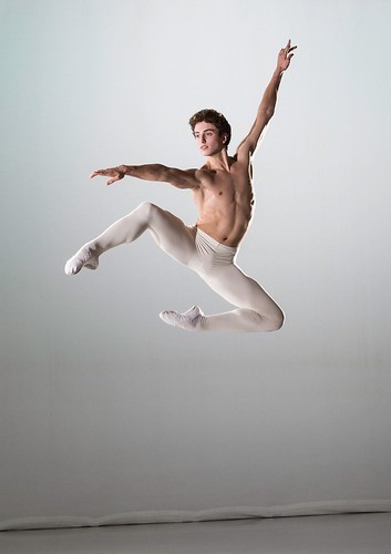 dancer-male-dancers:    Daniele Silingardi - Corps du ballet de Stuttgart Ballet  