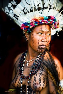 indigenous-tribes:  Papuans (Melanesia) : Motuan tribe 
